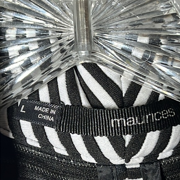 Maurice’s striped open blazer size large - Picture 4 of 7